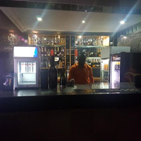 Chamcce Hotel Ajao لاغوس المظهر الخارجي الصورة