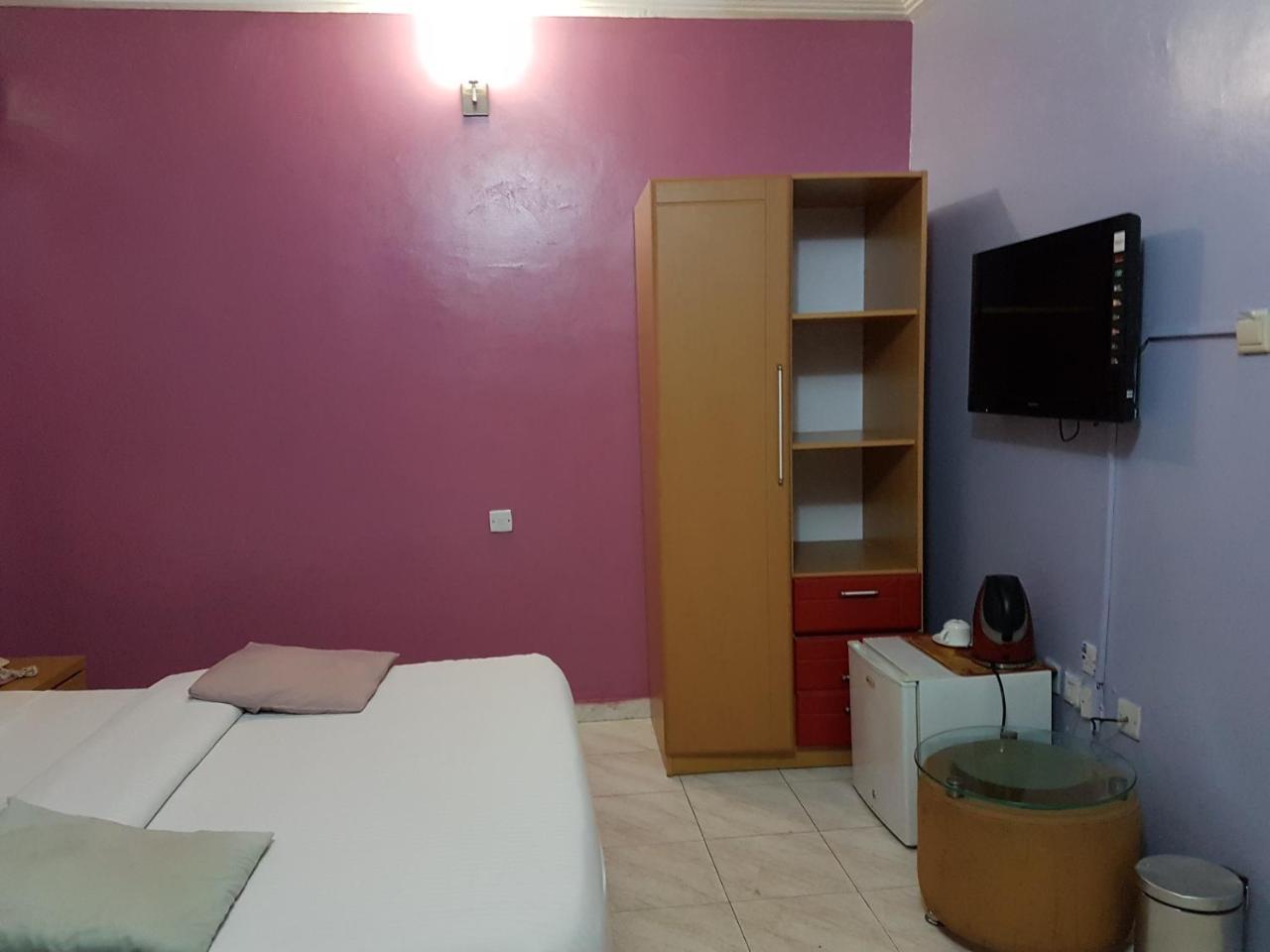 Chamcce Hotel Ajao لاغوس المظهر الخارجي الصورة