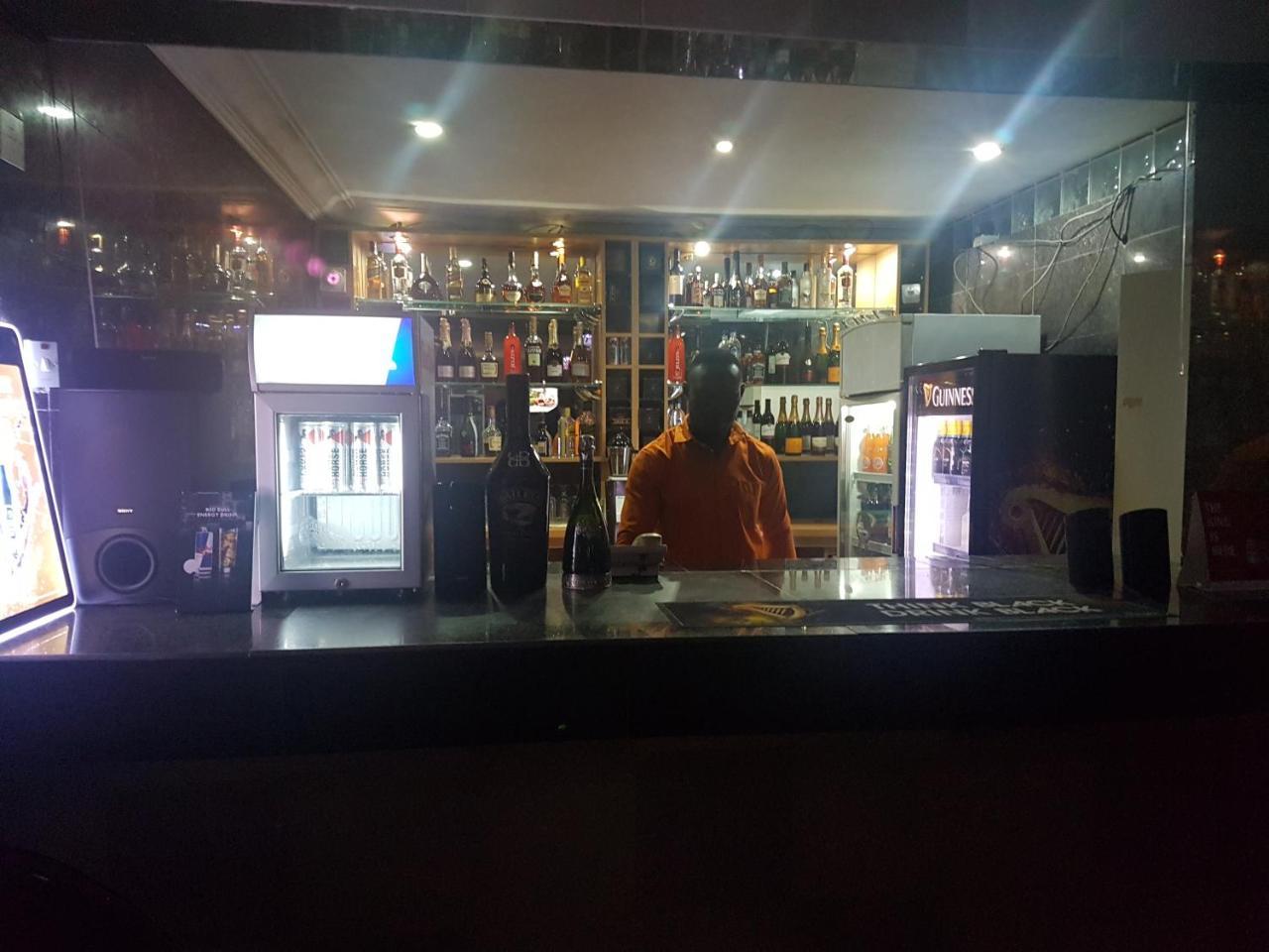 Chamcce Hotel Ajao لاغوس المظهر الخارجي الصورة