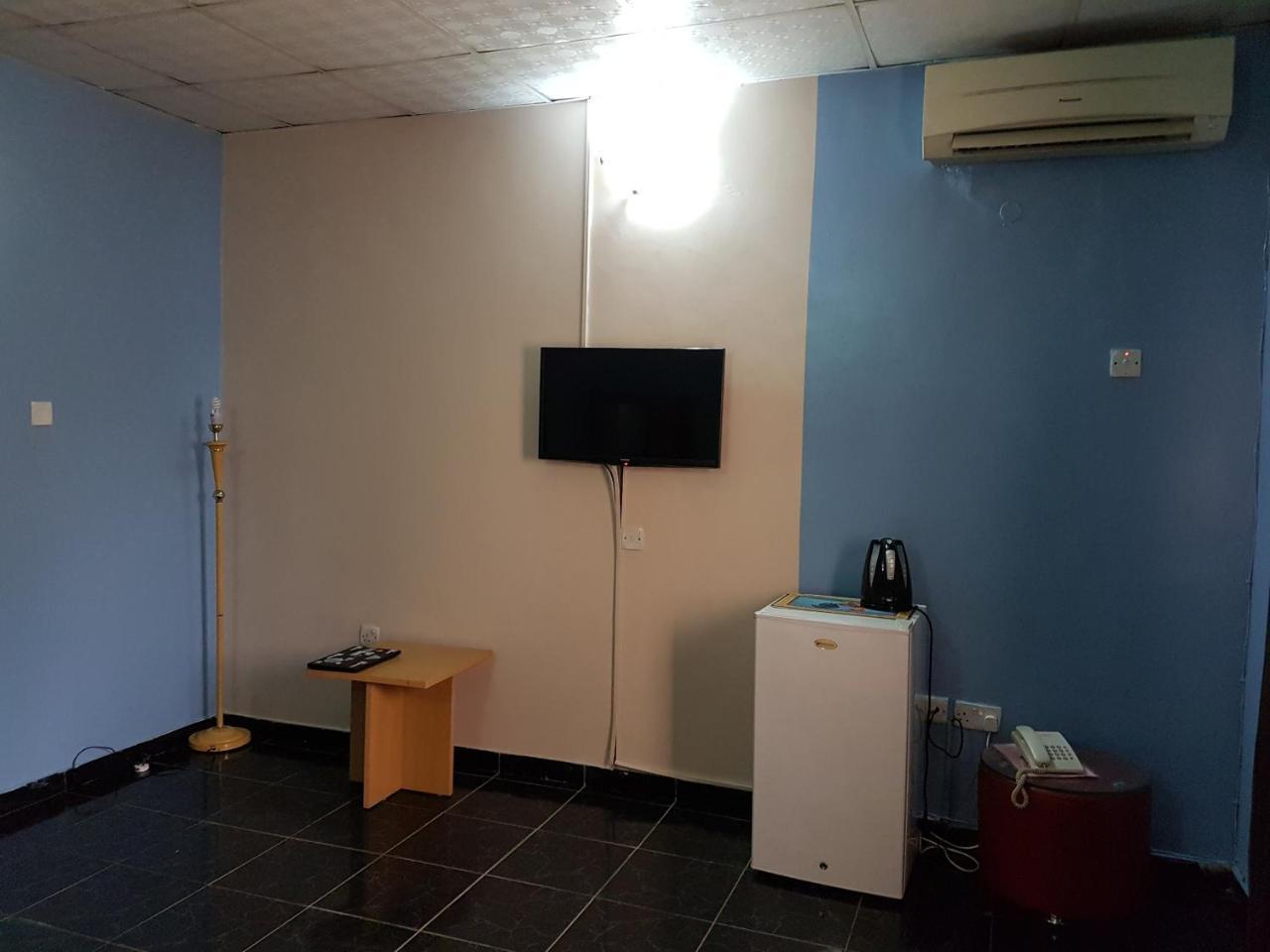 Chamcce Hotel Ajao لاغوس المظهر الخارجي الصورة