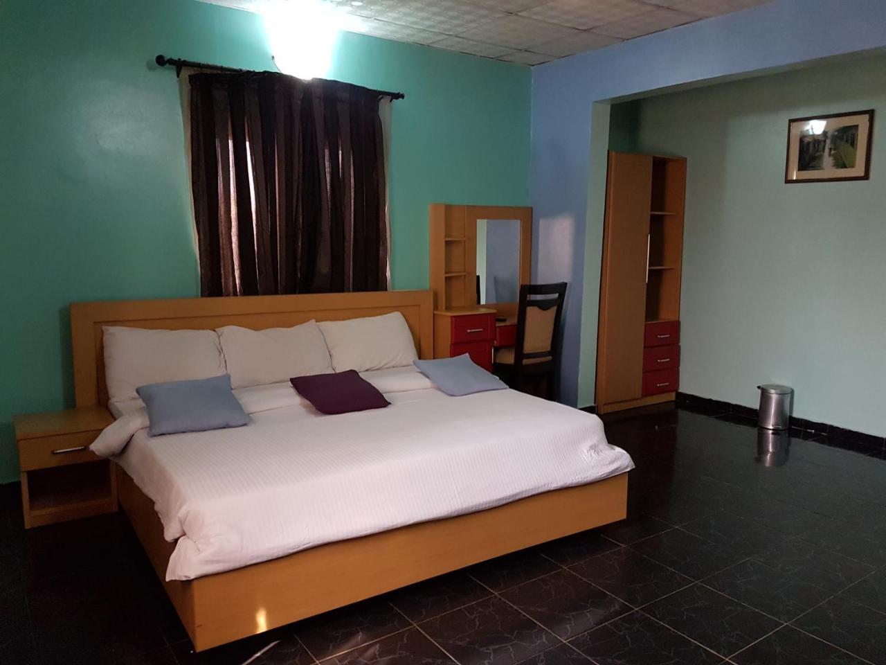 Chamcce Hotel Ajao لاغوس المظهر الخارجي الصورة