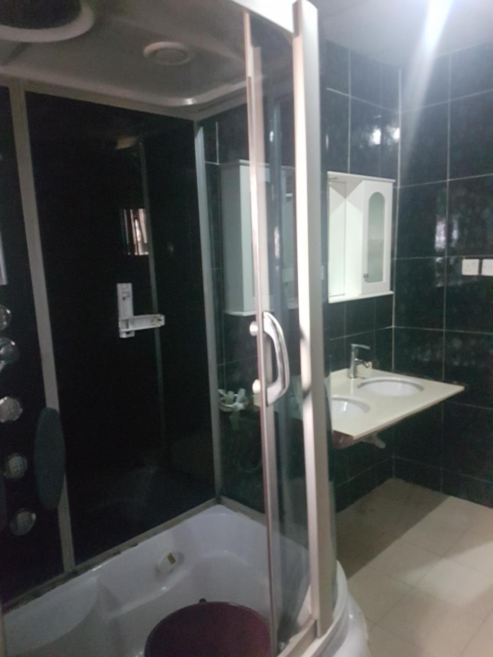 Chamcce Hotel Ajao لاغوس المظهر الخارجي الصورة